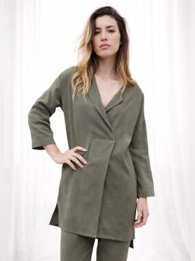 Hackwith Olive Green Women's Overlap Collection Tunic - RARE - NWOT